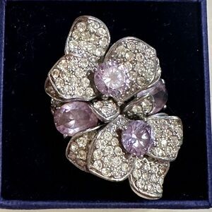Pavé, Elegant Flower, Cocktail Ring